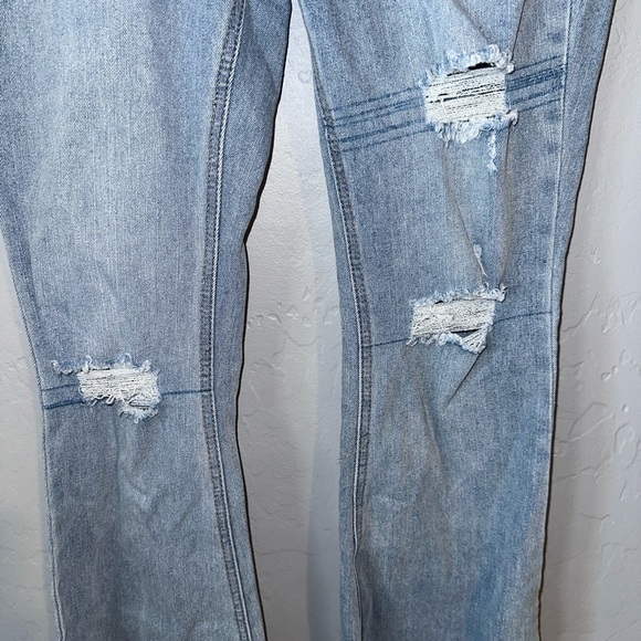 Simple Society Distressed Blue Jeans - Picture 2 of 6